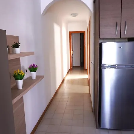 Apto. Guacimeta, A 20m De La Playa. *